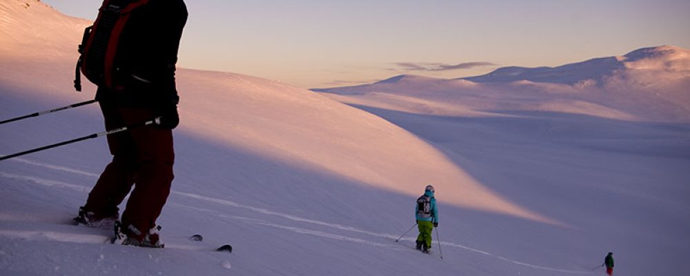 Ta deg ein tur på fjellski eller randonèe